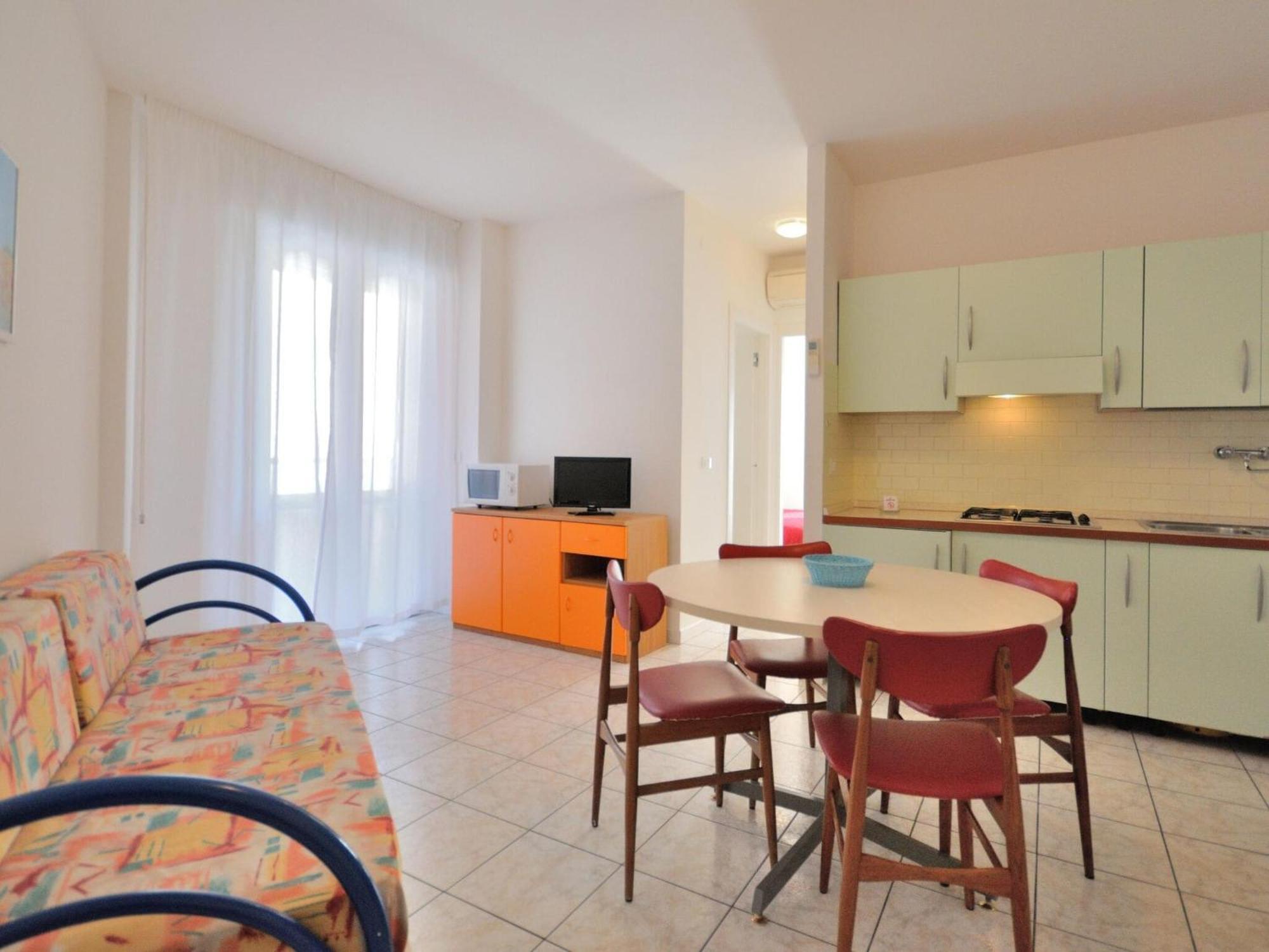 Apartment In Bibione Lido Del Sole With Terrace Eksteriør billede