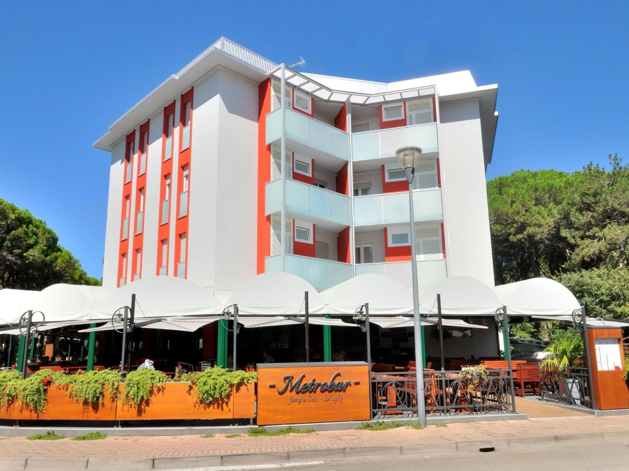 Apartment In Bibione Lido Del Sole With Terrace Eksteriør billede